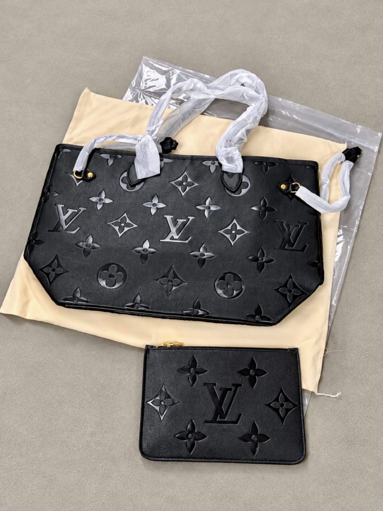 Louis Vuitton Neverfull MM Empreinte Black — product shot