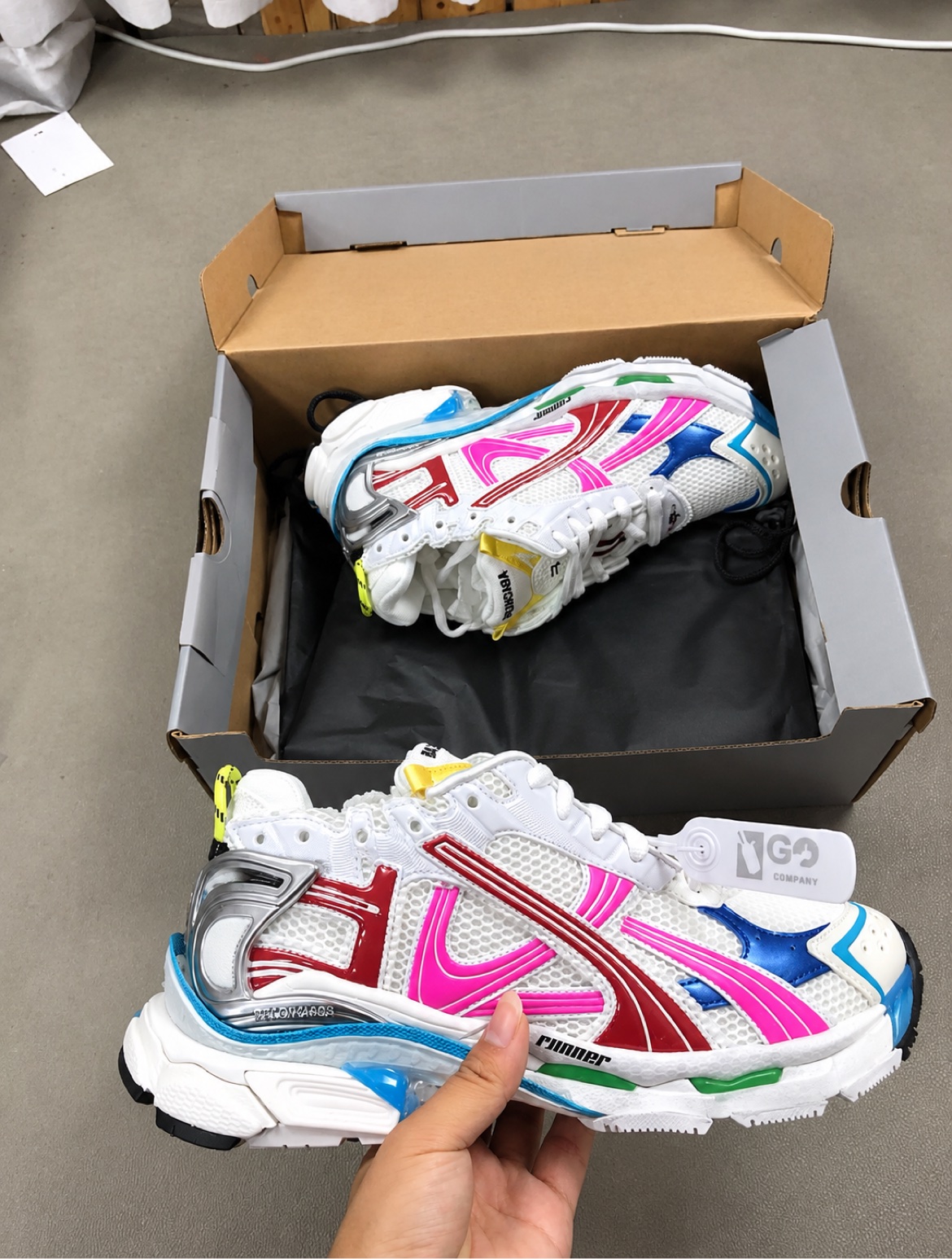 Balenciaga Runner, White/Multicolor (677905)